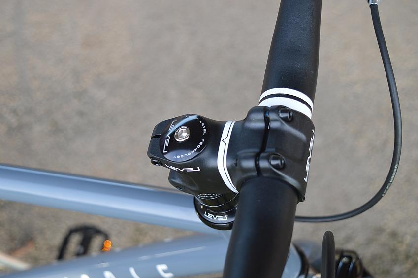 A close-up of the Ribble's handlebar, stem and headset