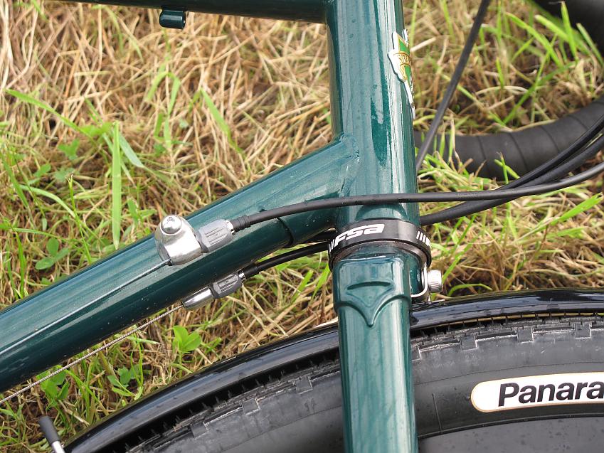 A close-up showing the Spa's front fork and the clearance for the mudguard and tyre