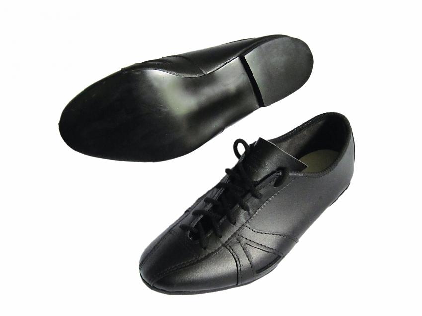 Arturo Cycle Shoe in black. These look very much like normal office shoes for men