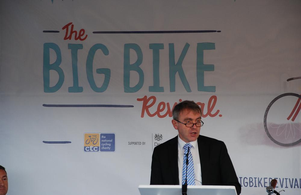 Cycling Minister Robert Goodwill 