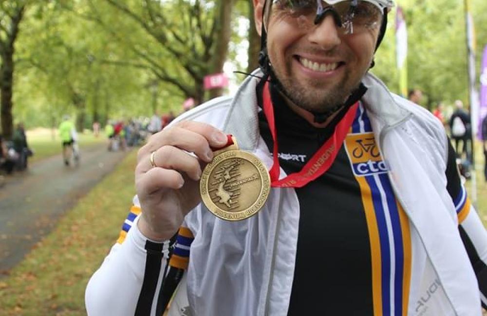 Ioannis Bolis with his RideLondon medal